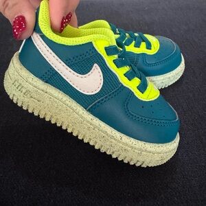 Nike Teal and Neon Yellow Baby Sneakers